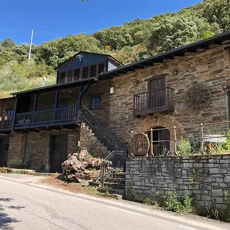 The Holidays Houses - El Refugio del Alquimista Casa rural Médulas Сasa de vacaciones