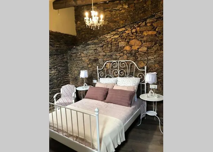 The Holidays Houses - El Refugio del Alquimista Casa rural Médulas Puente de Domingo Florez